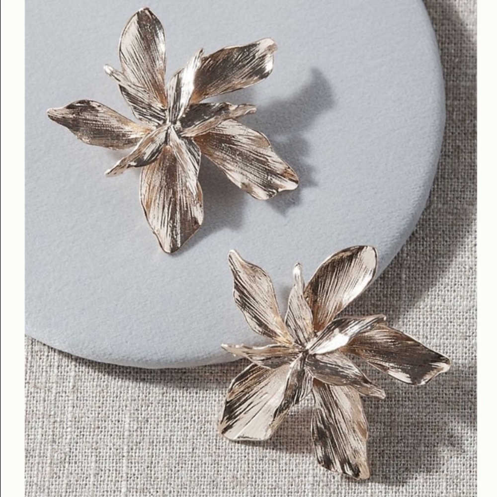 New Anthro silver flower Party Earrings Bonita